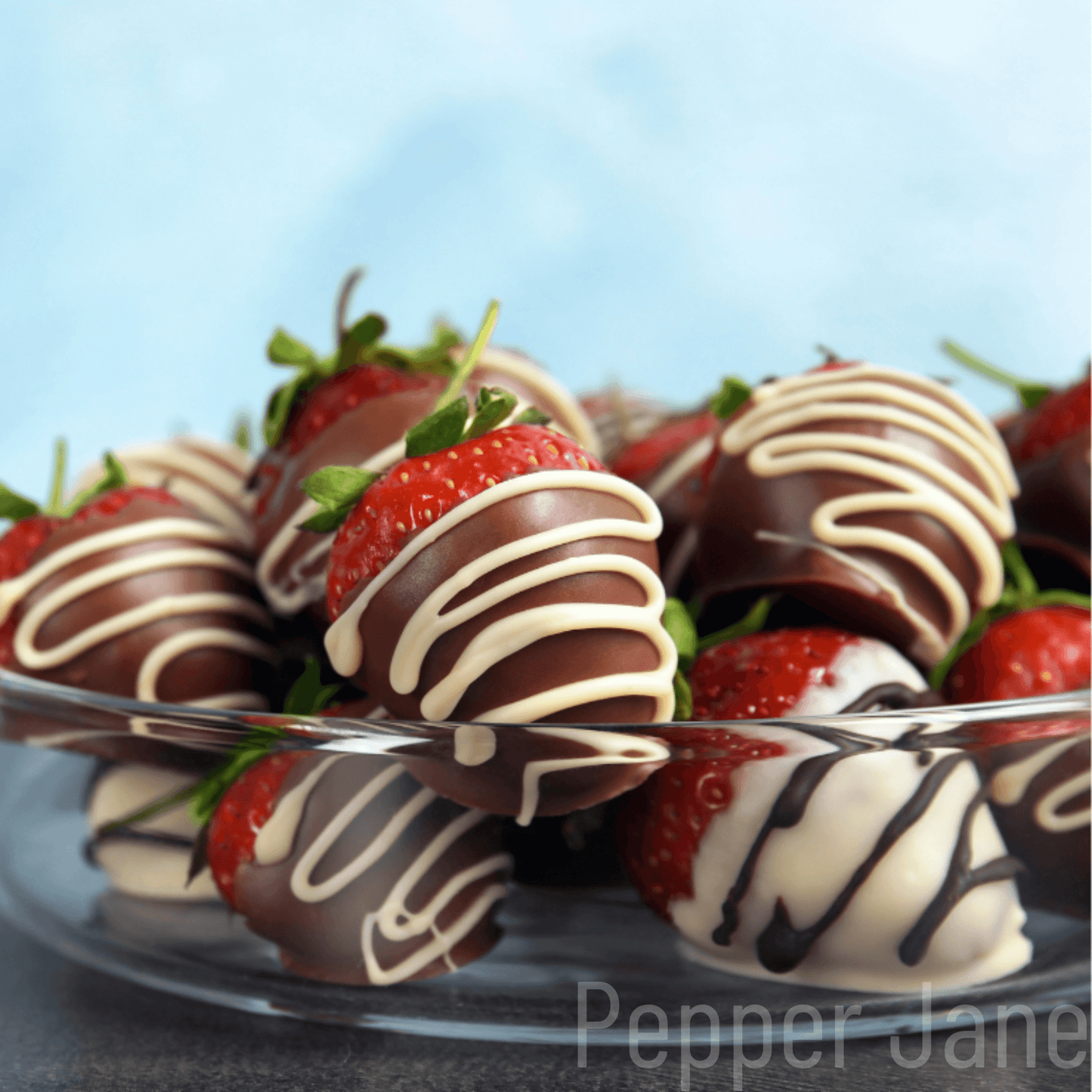 Chocolate Covered Strawberries Fragrance Oil: Sweet, dessert-inspired scent for candles and soaps