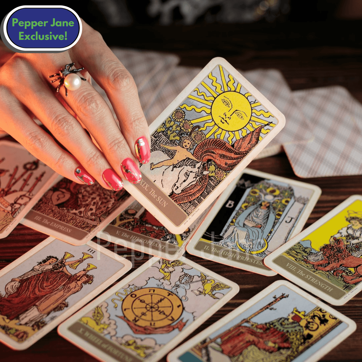 Madame Fortune Fragrance Oil: Mysterious autumn amber blooms with powdery patchouli and floral notes.